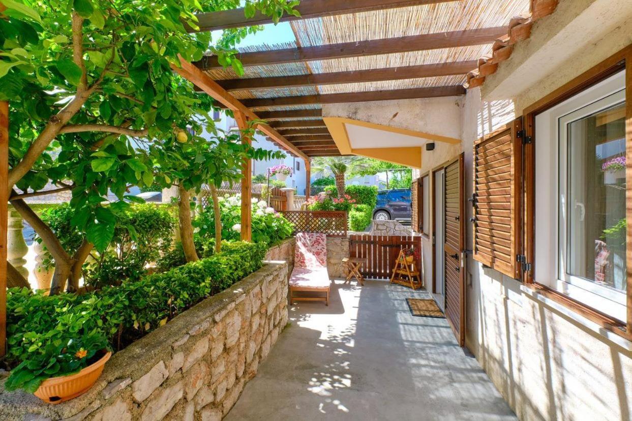 Apartments Enna Mali Lošinj Dış mekan fotoğraf