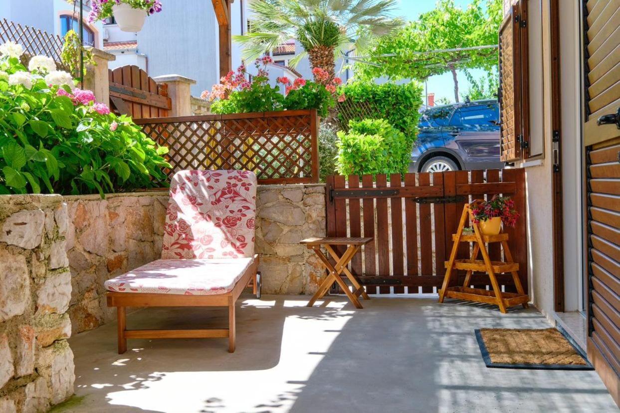 Apartments Enna Mali Lošinj Dış mekan fotoğraf