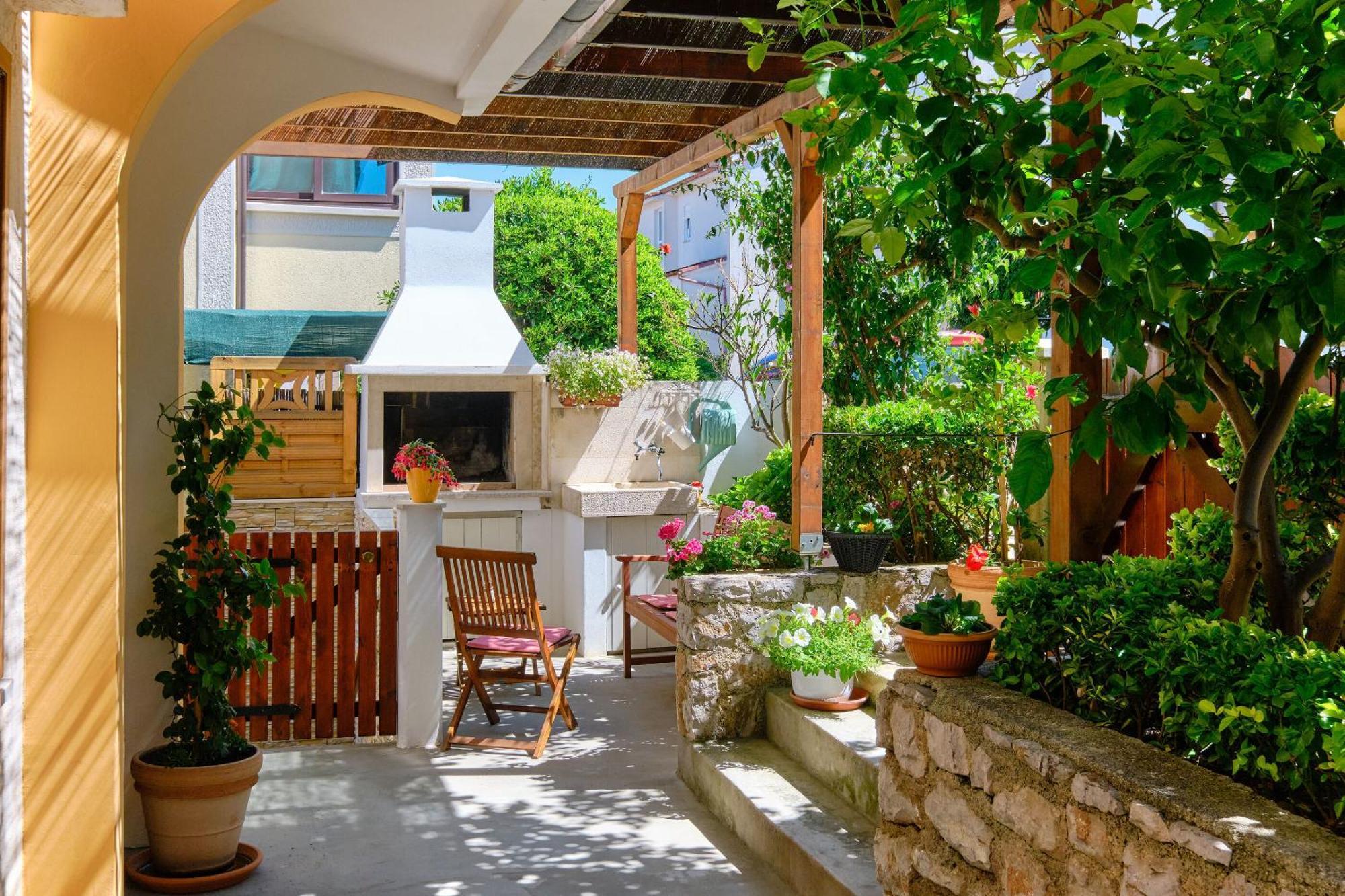 Apartments Enna Mali Lošinj Dış mekan fotoğraf